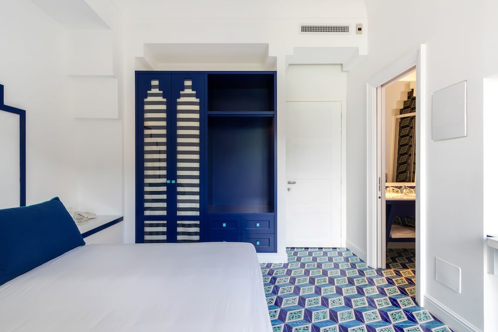 Hotel Mignon 10/61
