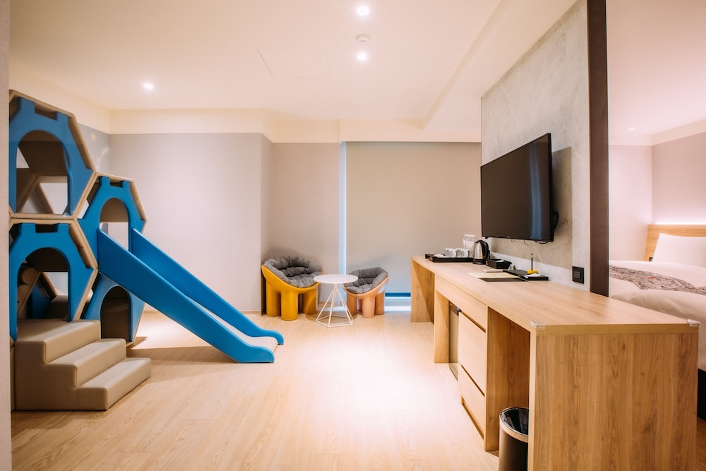 Mega Hotel Chiayi (ex. Hotel Discover) 33/63