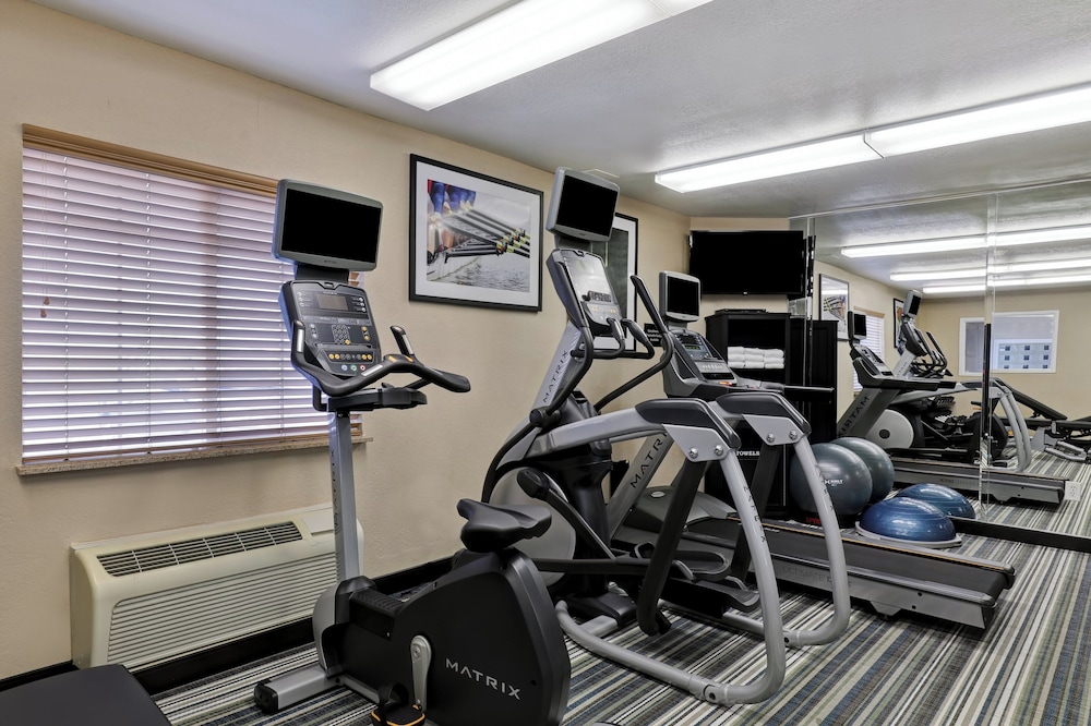 Candlewood Suites Indianapolis - South 38/77