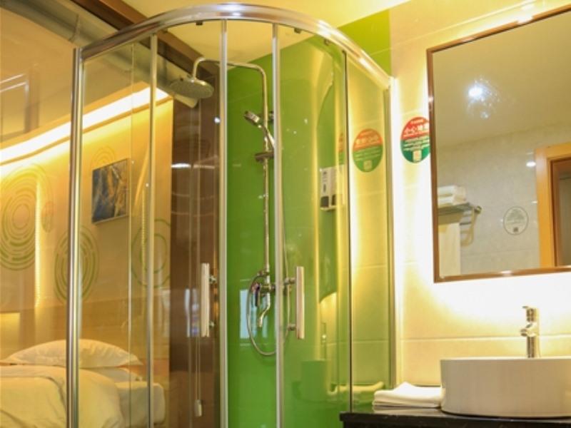 GreenTree Inn Shangrao Yueliangwan Automobile City 31/33