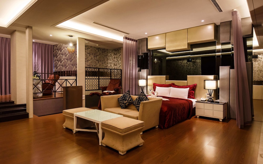 Leedon Motel 23/48