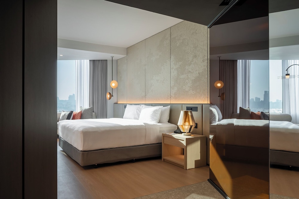 Renovated, Deluxe, Twin Beds, Sea View