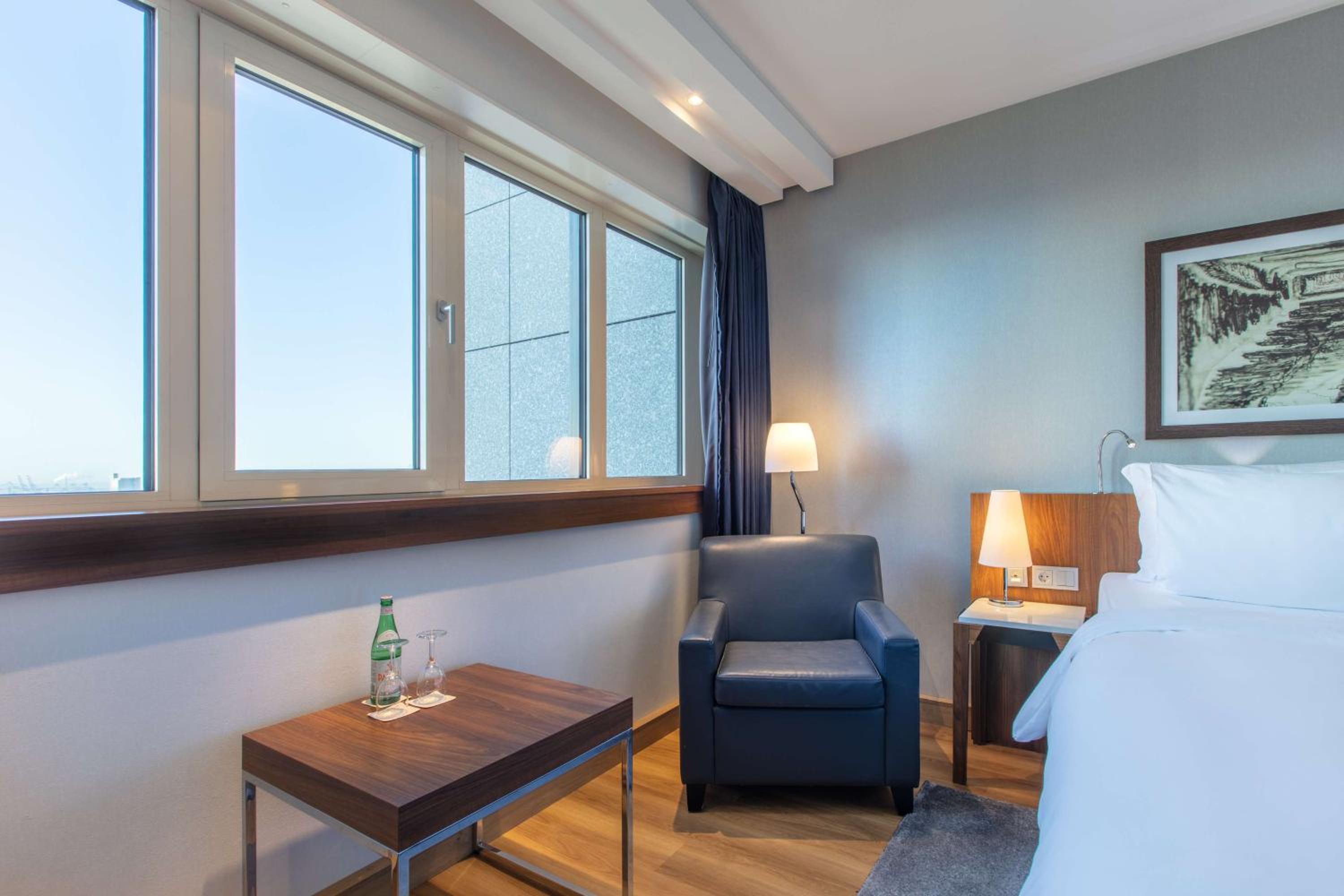 غرفة بريميوم، Radisson Blu Hotel Hamburg 9/10