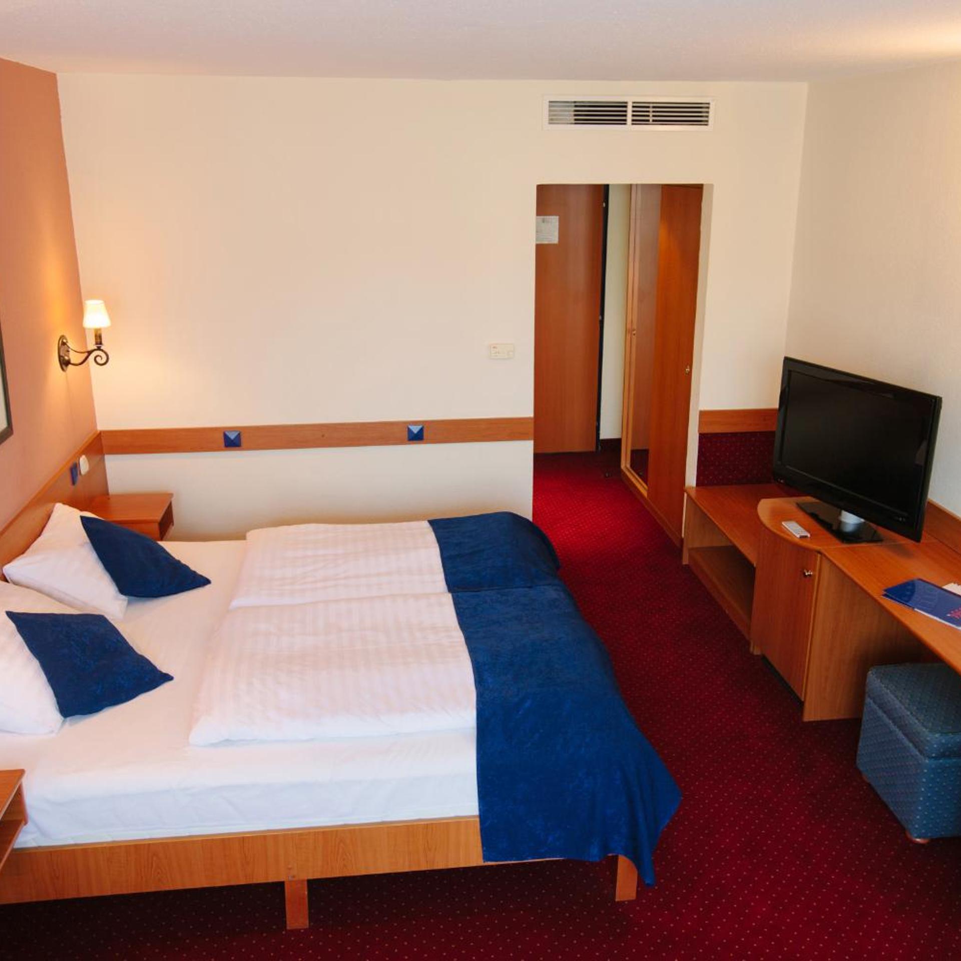 غرفة قياسية بسرير كينج، Mediterran Hotel 4/4