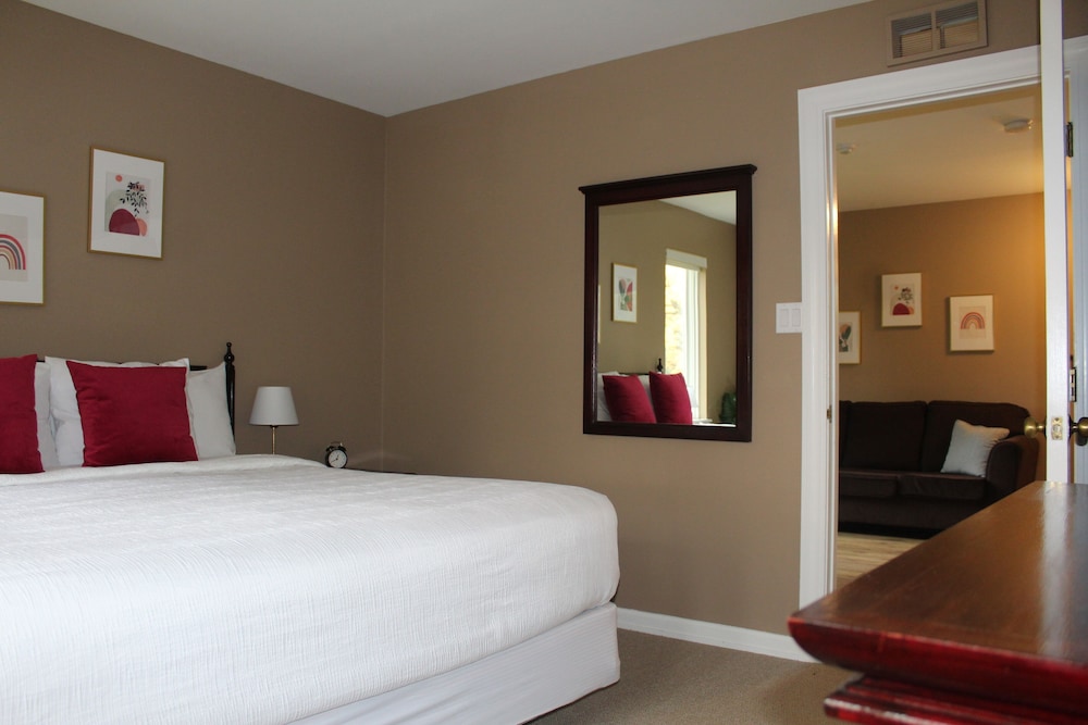 Westover Inn 23/69