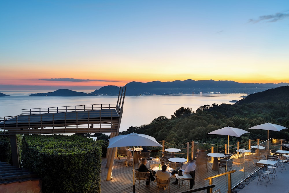 Golfo Dei Poeti Relais Spa 76/83