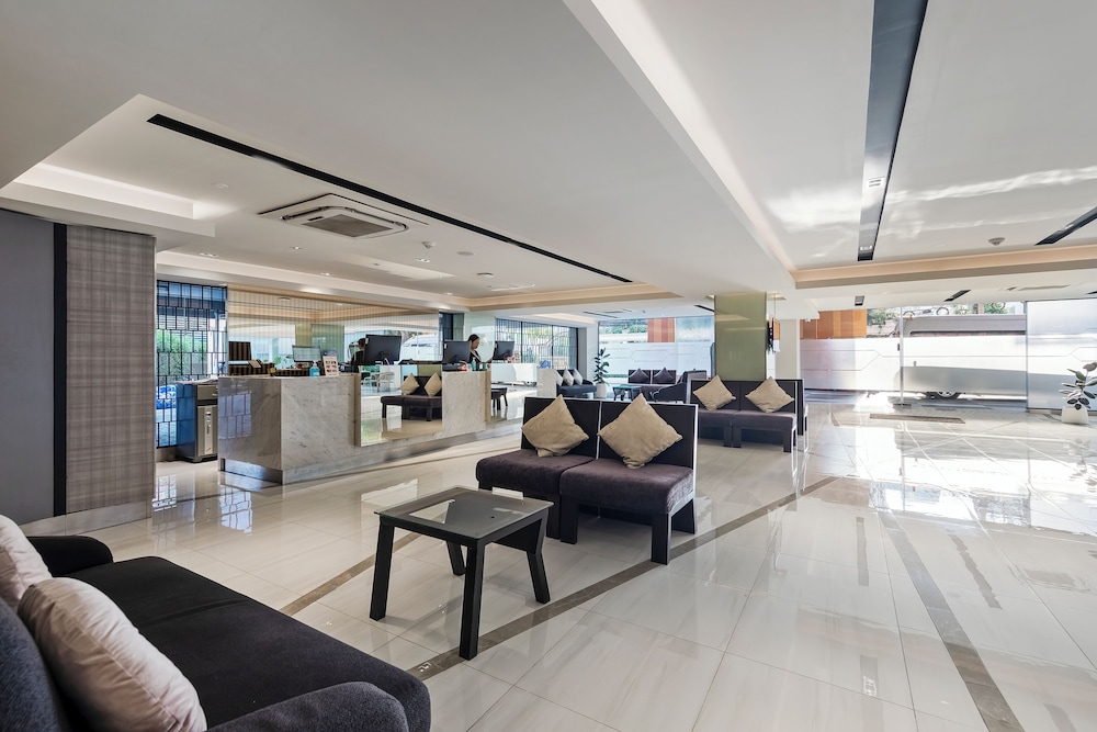 Golden Tulip Mandison Suites 45/59