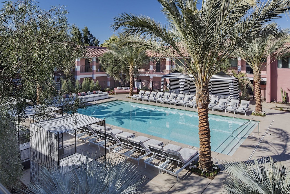 Sands Hotel and Spa 6/32