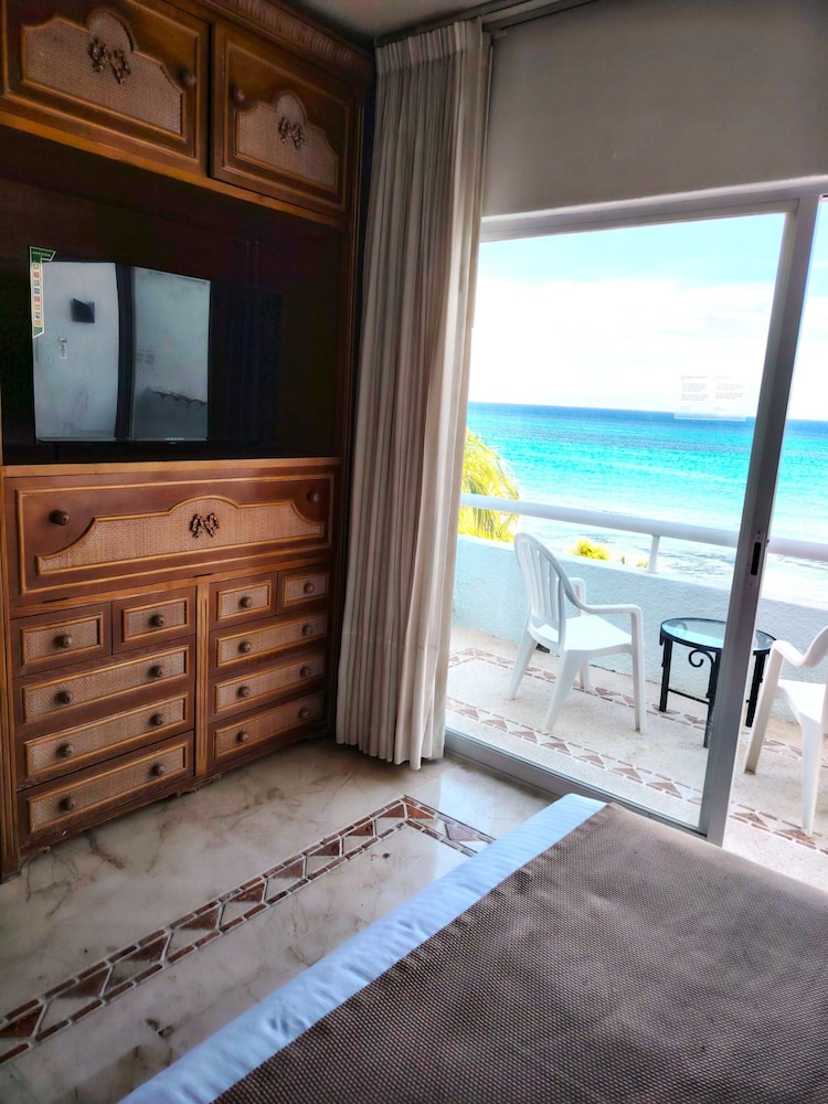 Sunset Fishermen Beach Resort All Inclusive 9/50