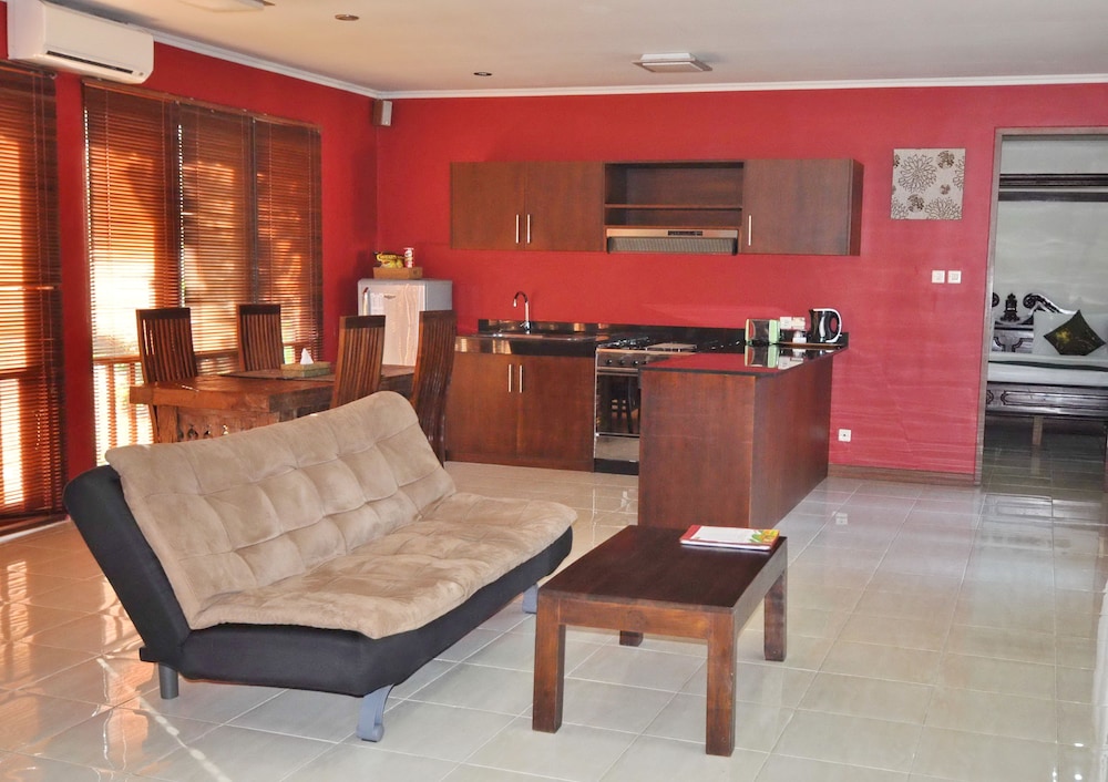 Sekuta Condo Suites 49/60