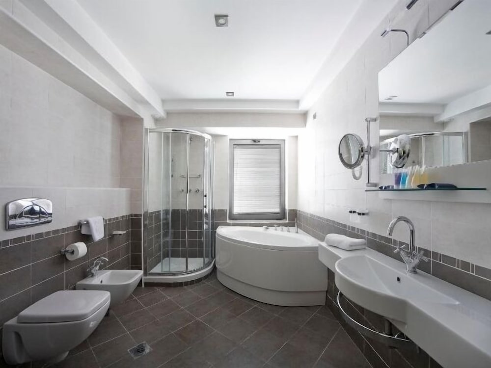 Monte Casa Spa And Wellness 48/50