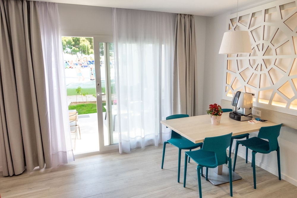 Hotel Club Es Talaial 53/68