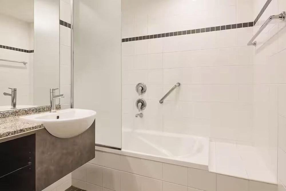 Esplanade Hotel Fremantle by Rydges 78/80