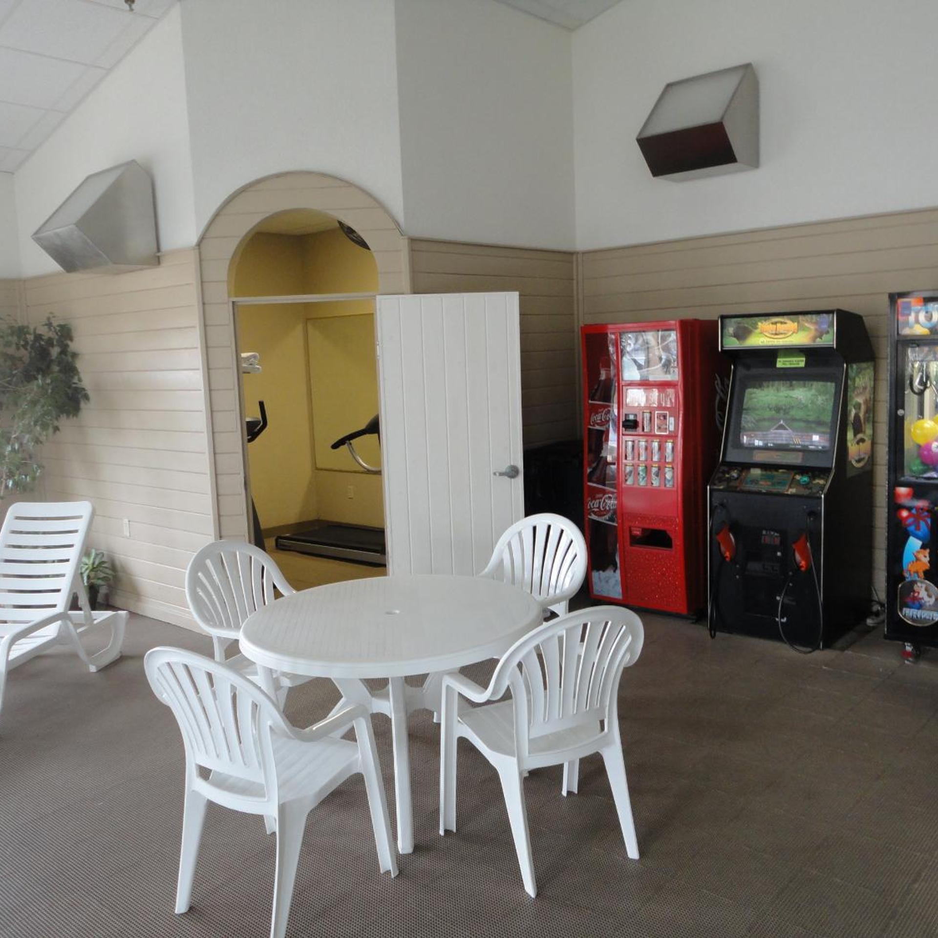 Days Inn By Wyndham Rapid City 26/39