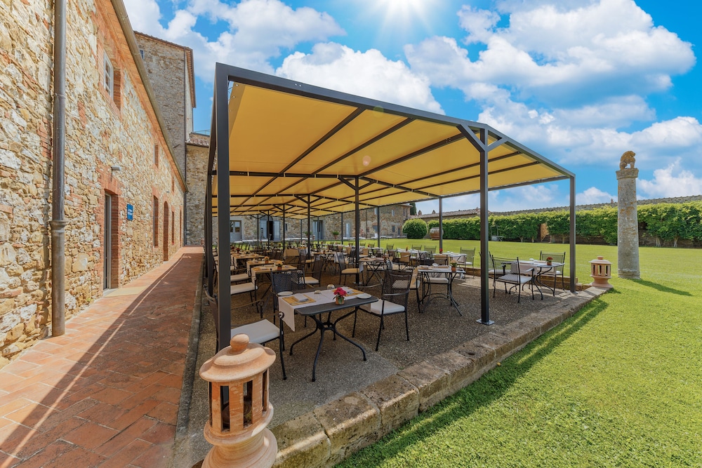 BORGO SCOPETO RELAIS 42/76