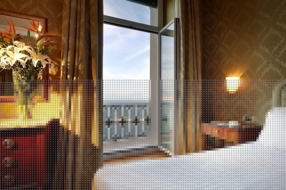 Eurostars Hotel Excelsior 32/76