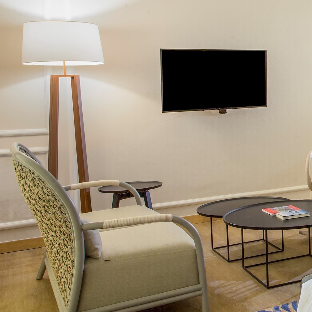 Swiss-Belinn Singkawang 64/74