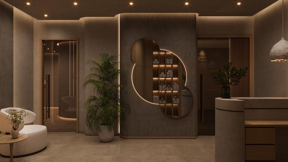 Golden Royal Hotel & Spa 37/50