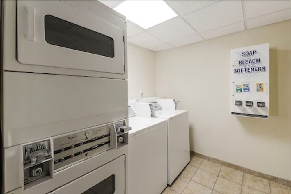 Holiday Inn Express & Suites Corpus Christi-N Padre Island 19/48