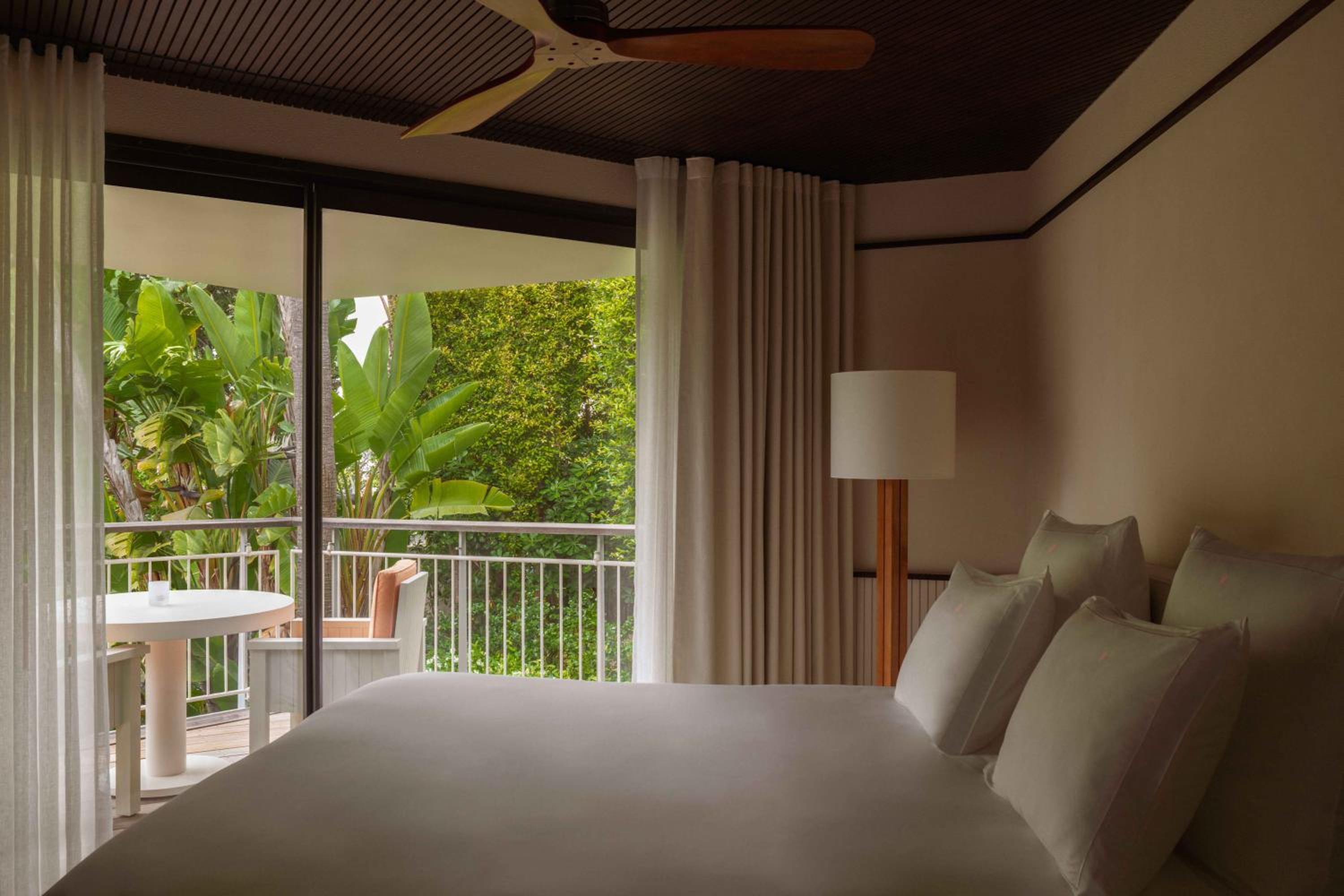 DELUXE, GARDEN VIEW