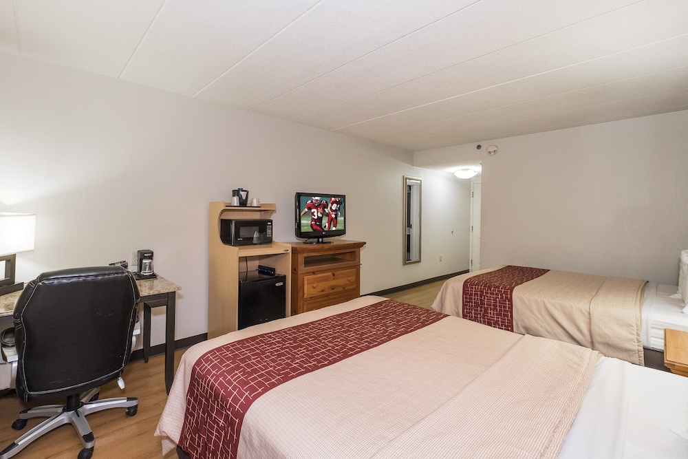 Red Roof Inn & Suites Stafford, VA - Quantico 14/32