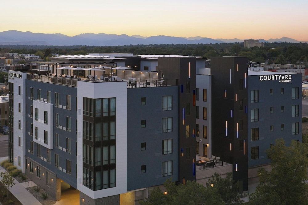 Courtyard by Marriott Denver Downtown West 2/41