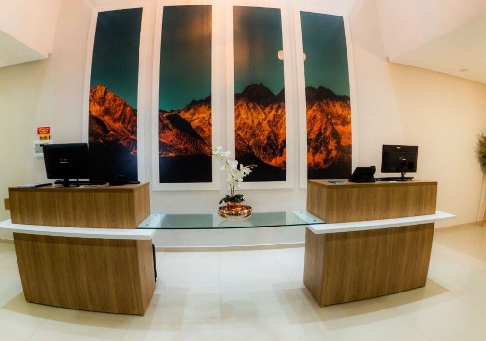 Hotel Rochedo 7/50