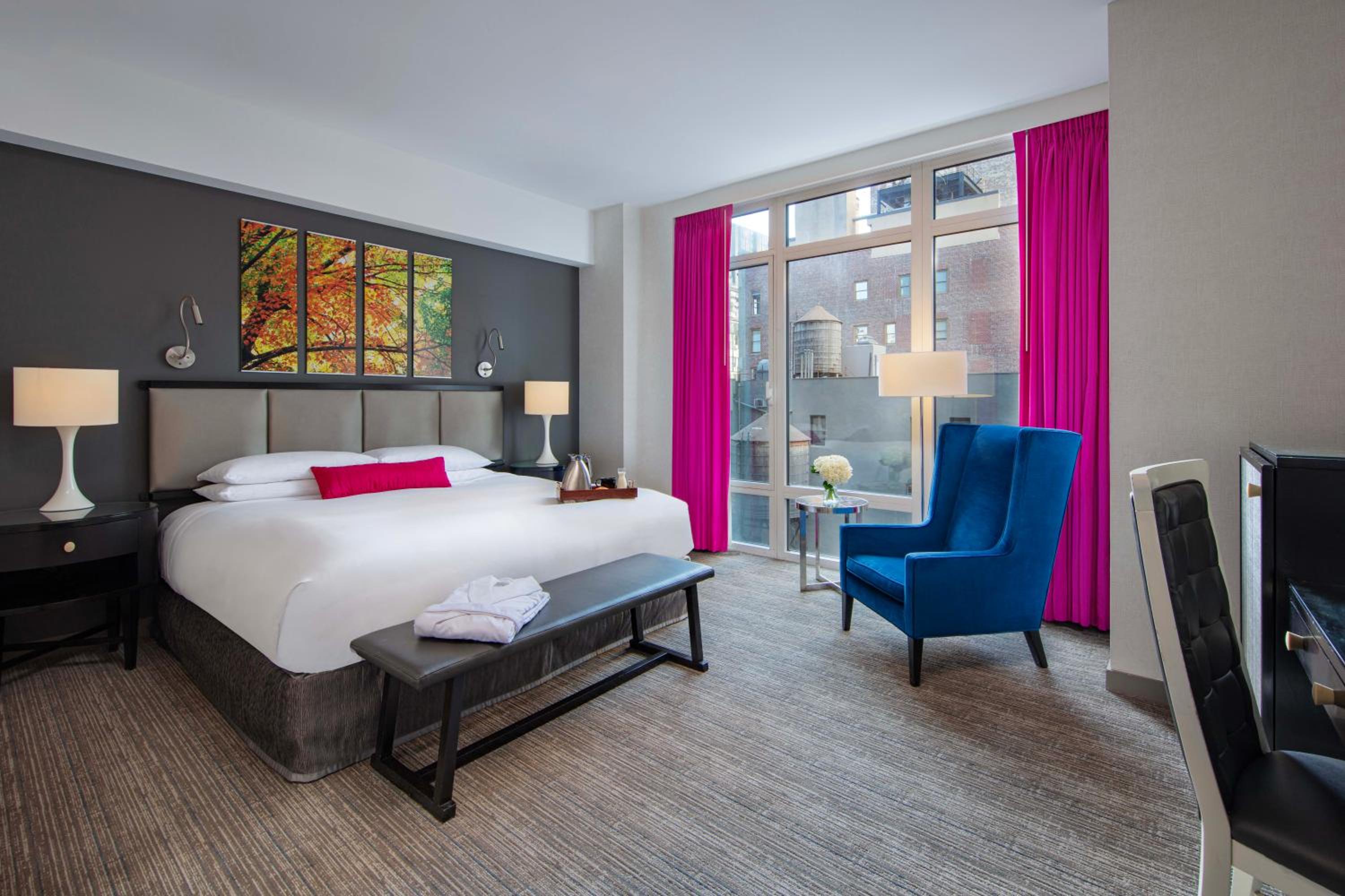 Suite, King Bed, Park Avenue View, Sofa