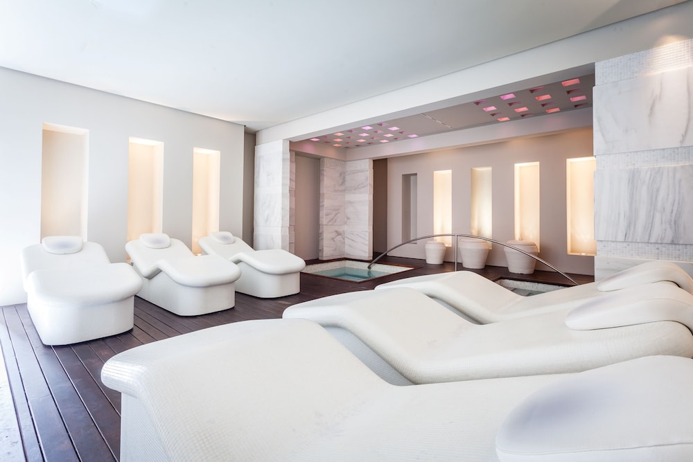 Royal Hideaway Sancti Petri A Member of Barcelo Hotel Group 32/72