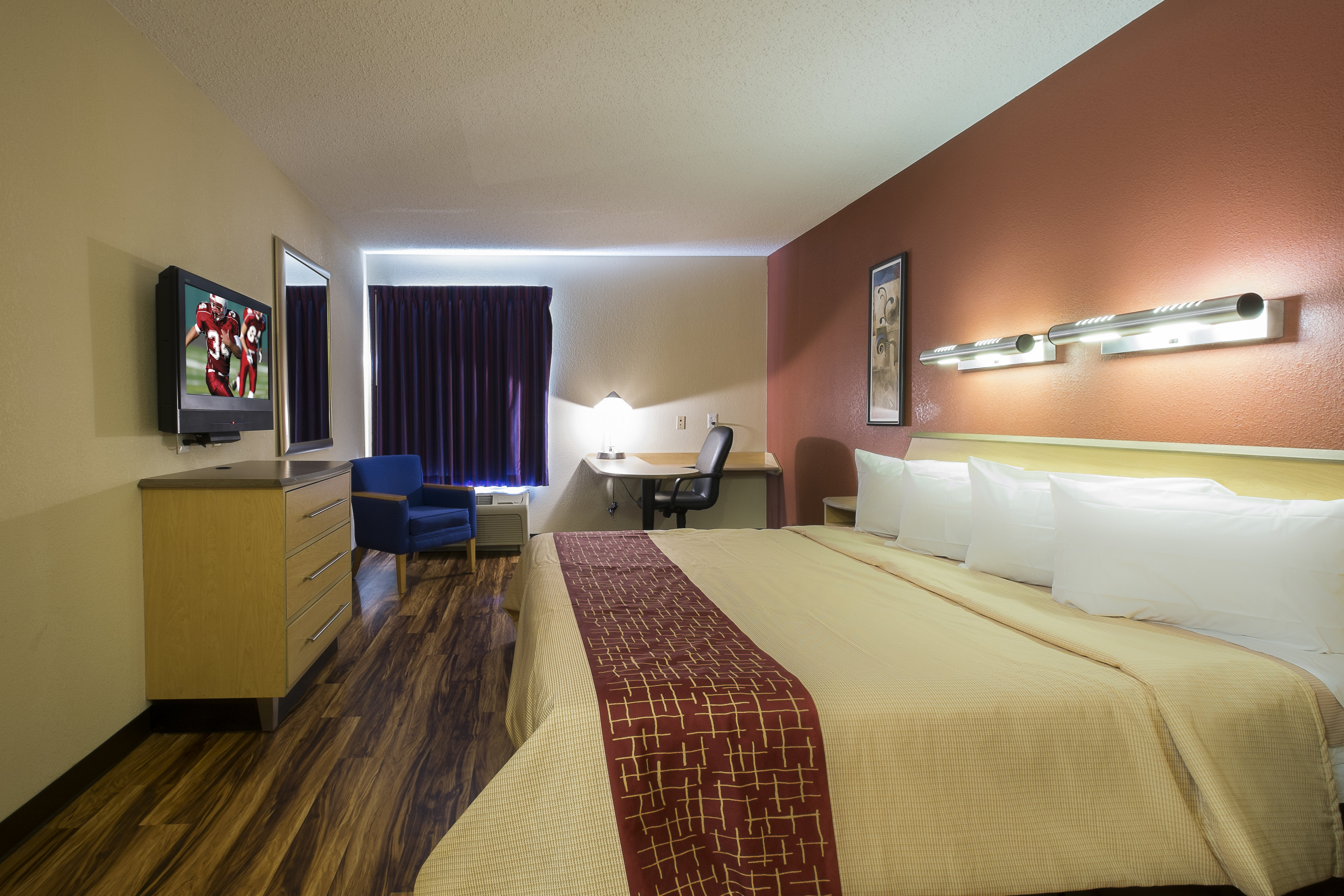 غرفة ديلوكس بسرير كينج، Red Roof Inn & Suites Philadelphia - Bellmawr 4/8