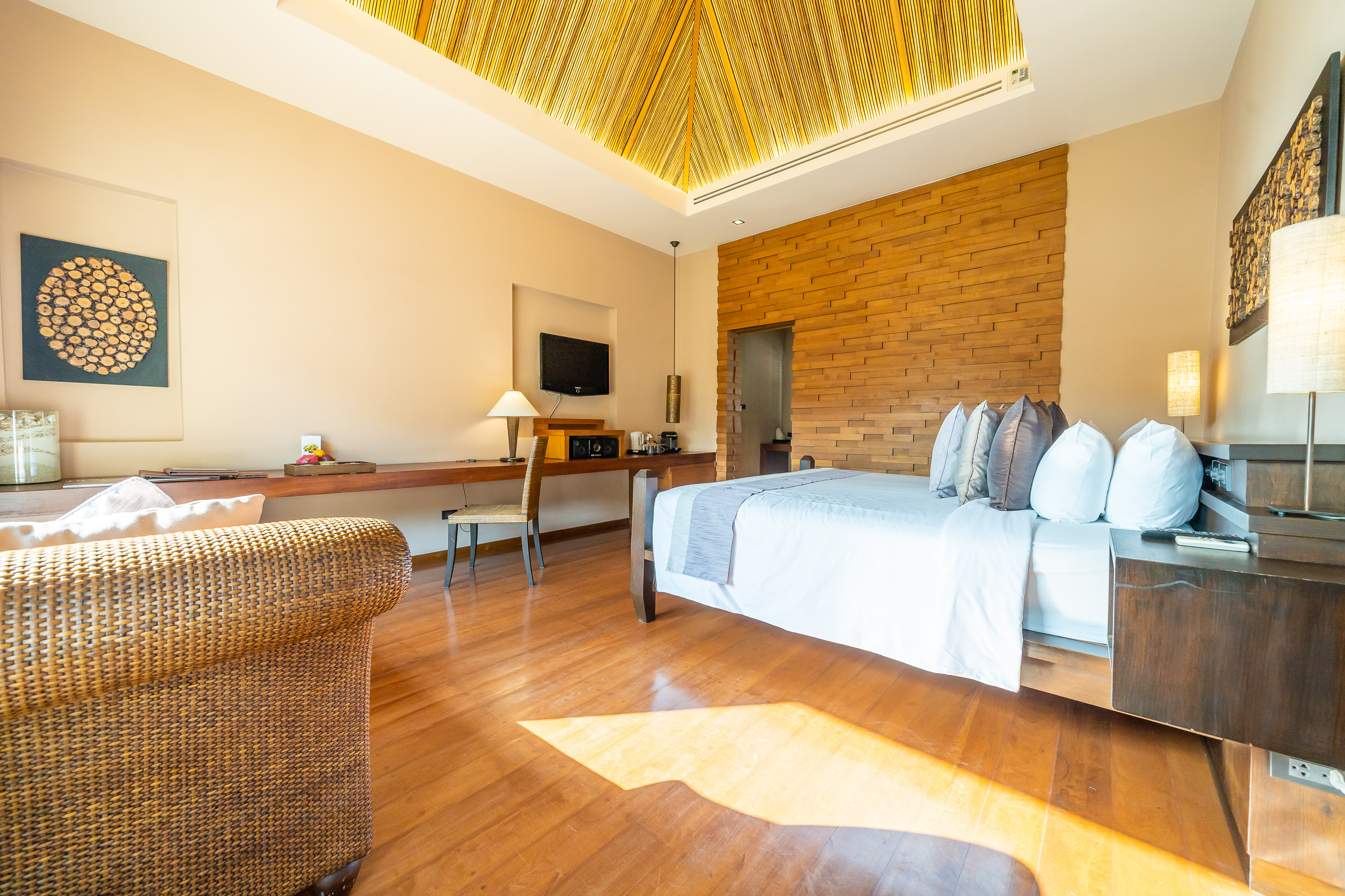 غرفة بريميير بسرير مزدوج، Le Vimarn Cottages And Spa 2/3