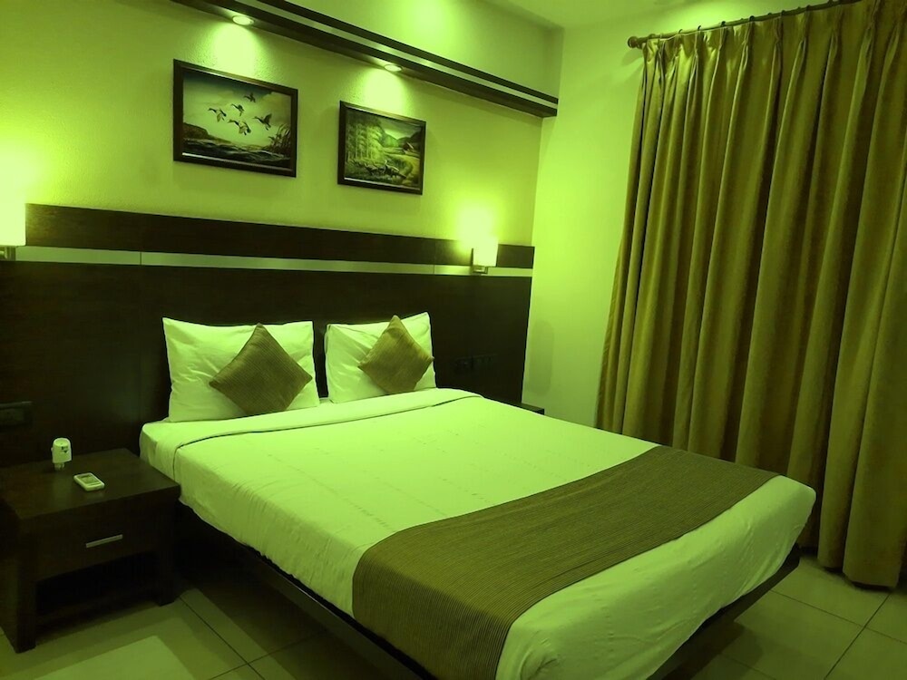 NAGARJUNA SUITES 17/43