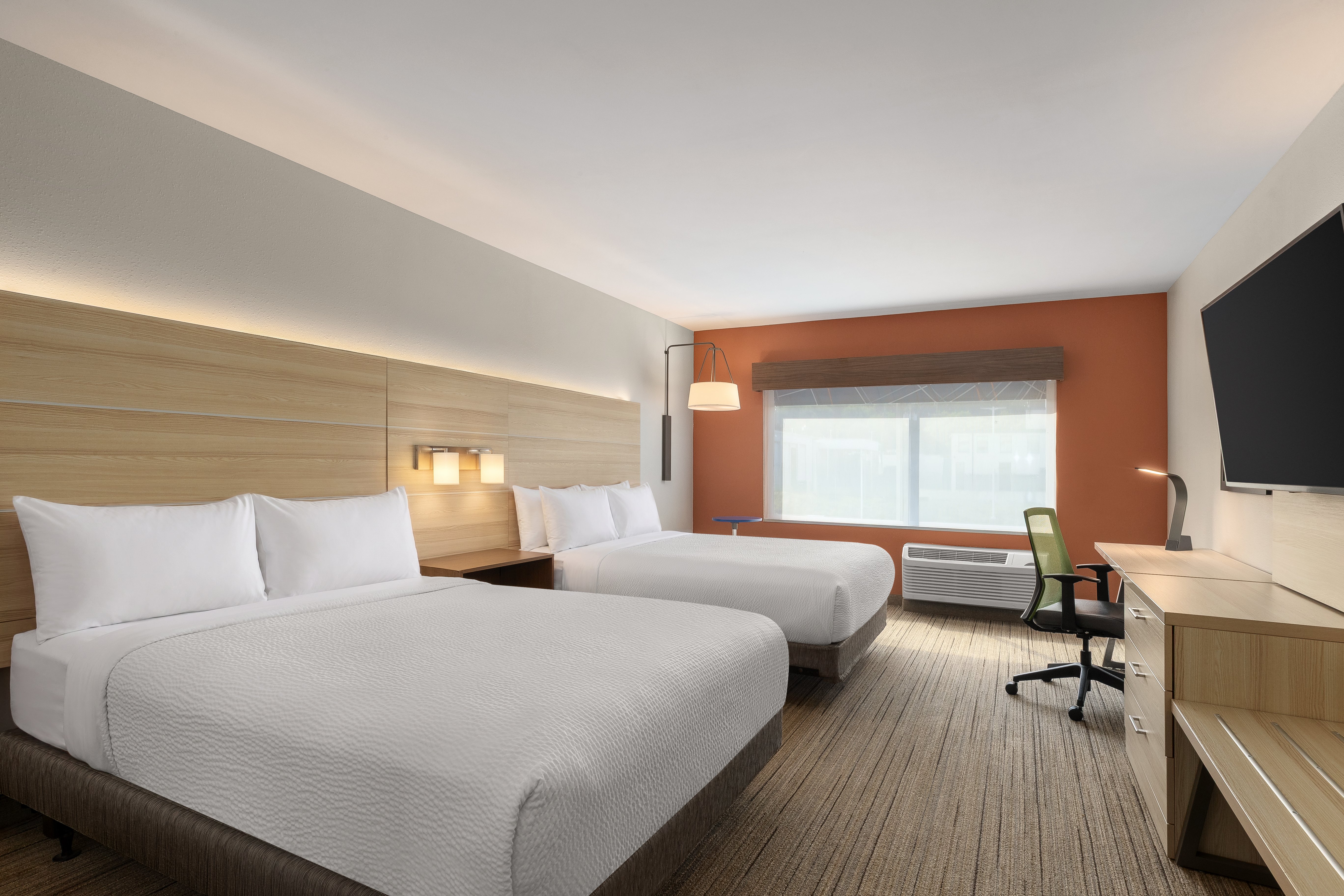 Holiday Inn Express Suites Staunton 22/75