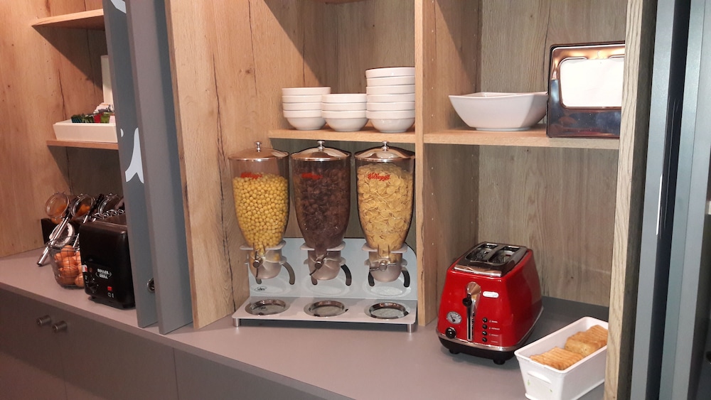 Ibis Styles Douai Gayant Expo Train Station 28/71
