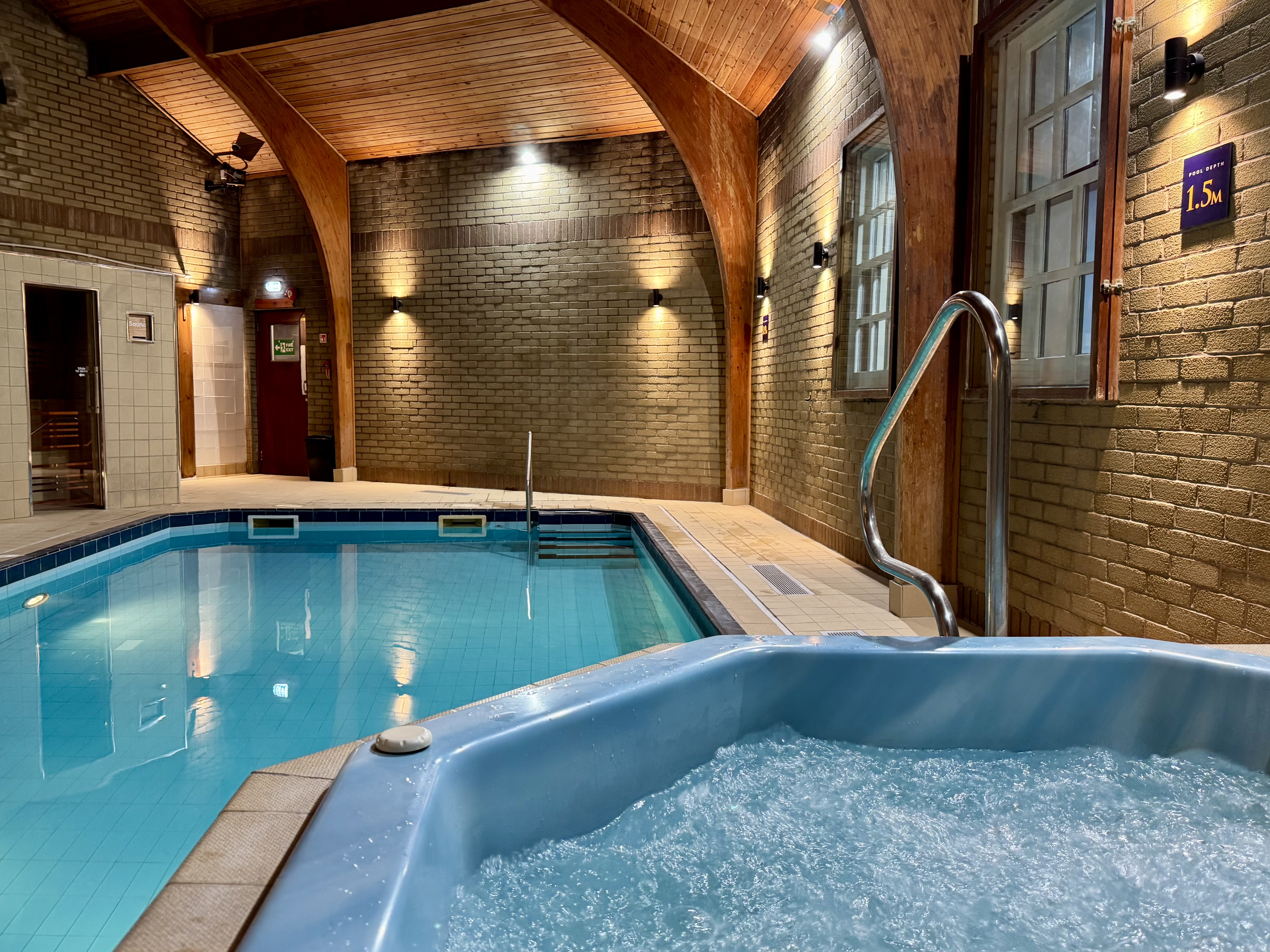 Lomond Hills Hotel 24/34