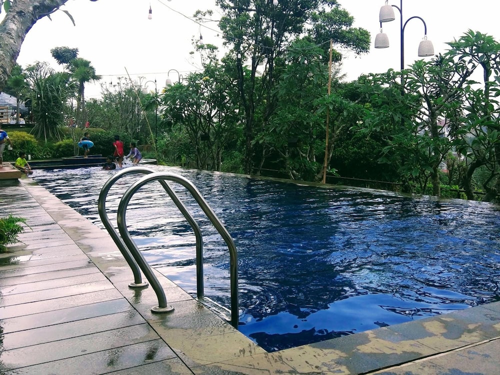Clove Garden Hotel & Residence 32/58