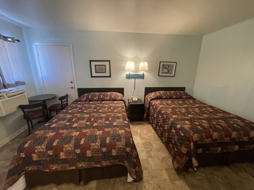Rodeway Inn 4/17