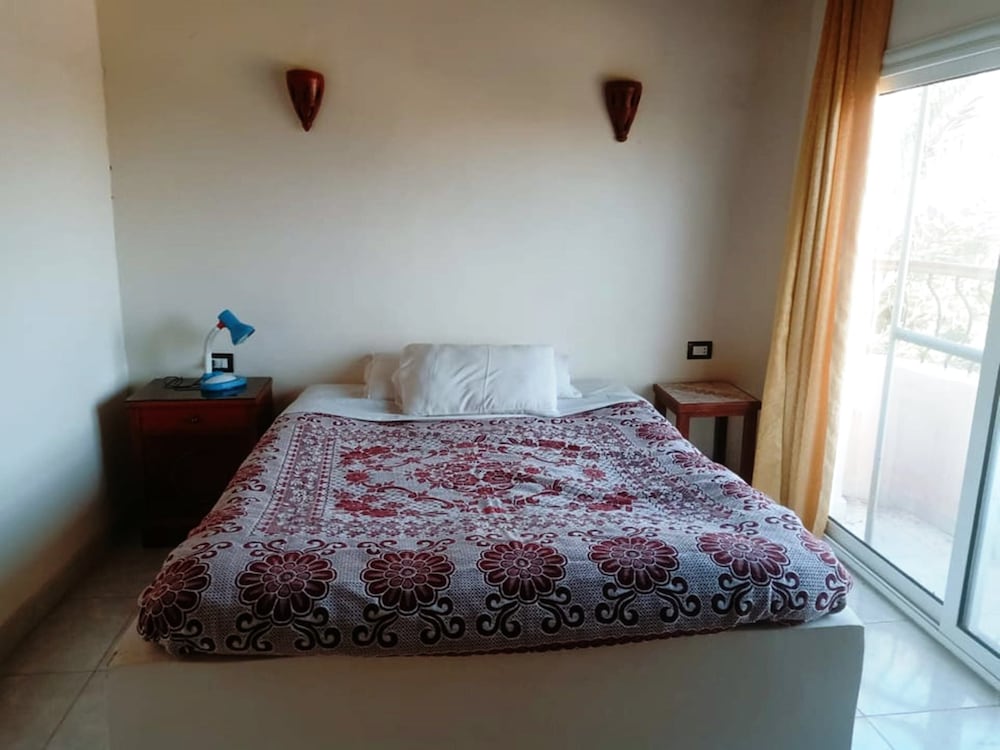 Amenophis Hotel 14/50