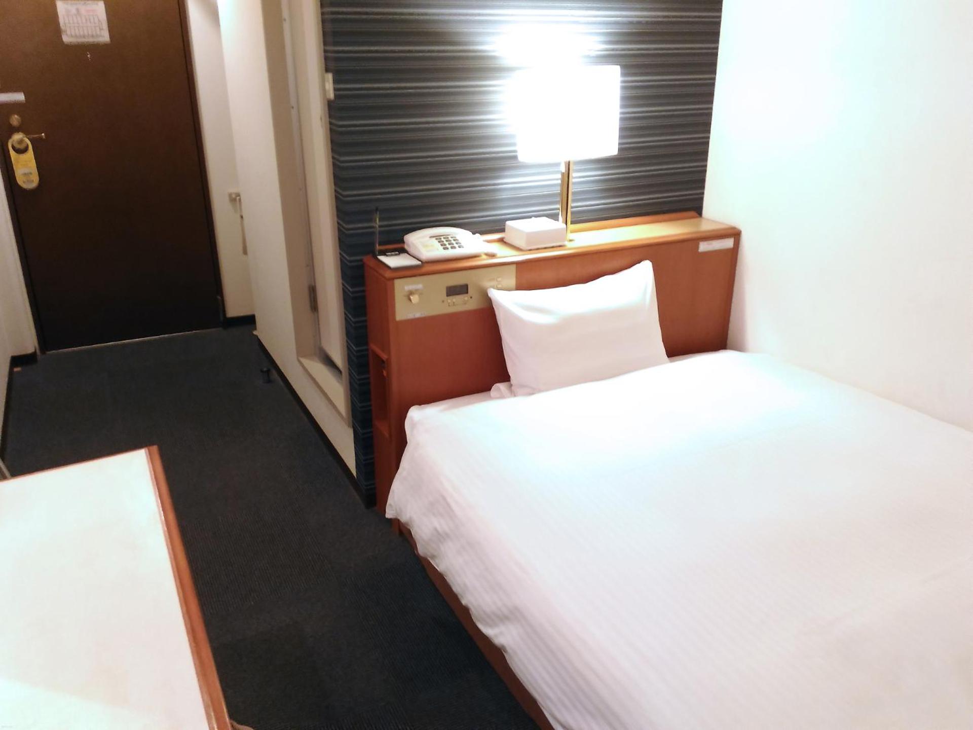 Semi Room, Single, Semi Double Bed, Smoking