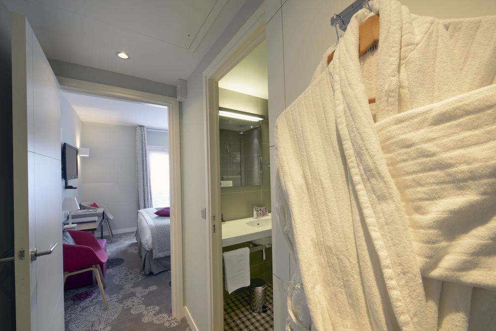 Hotel Le Mareuil 34/49