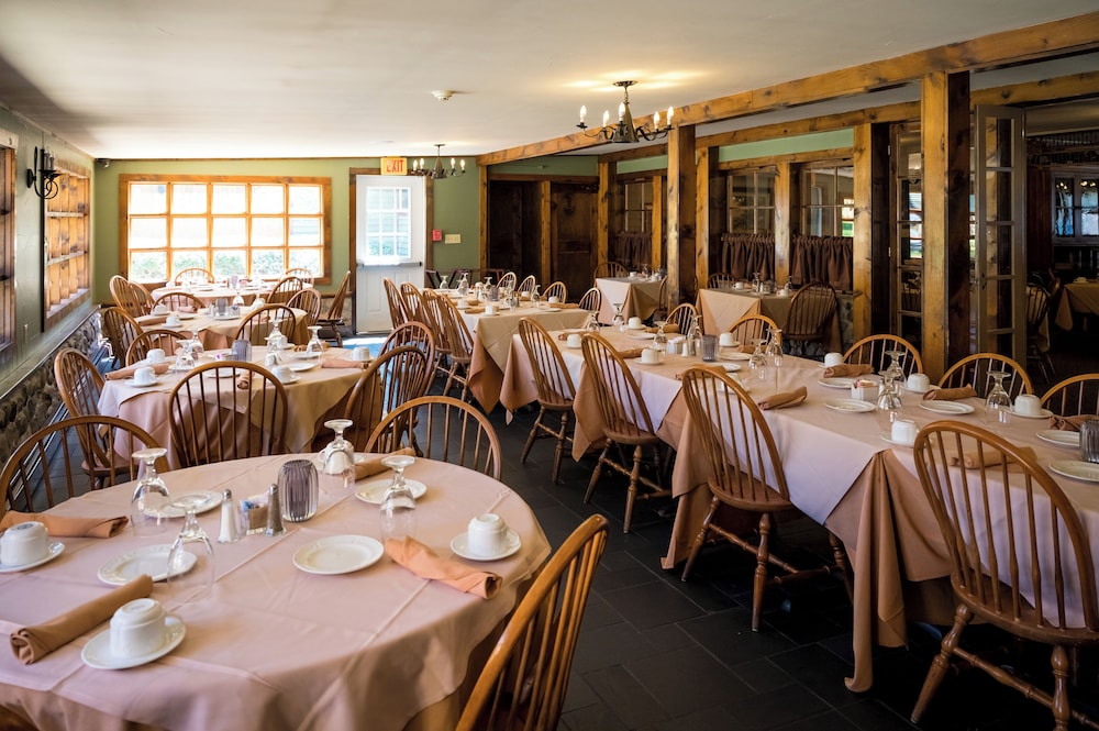 Stroudsmoor Country Inn 51/67