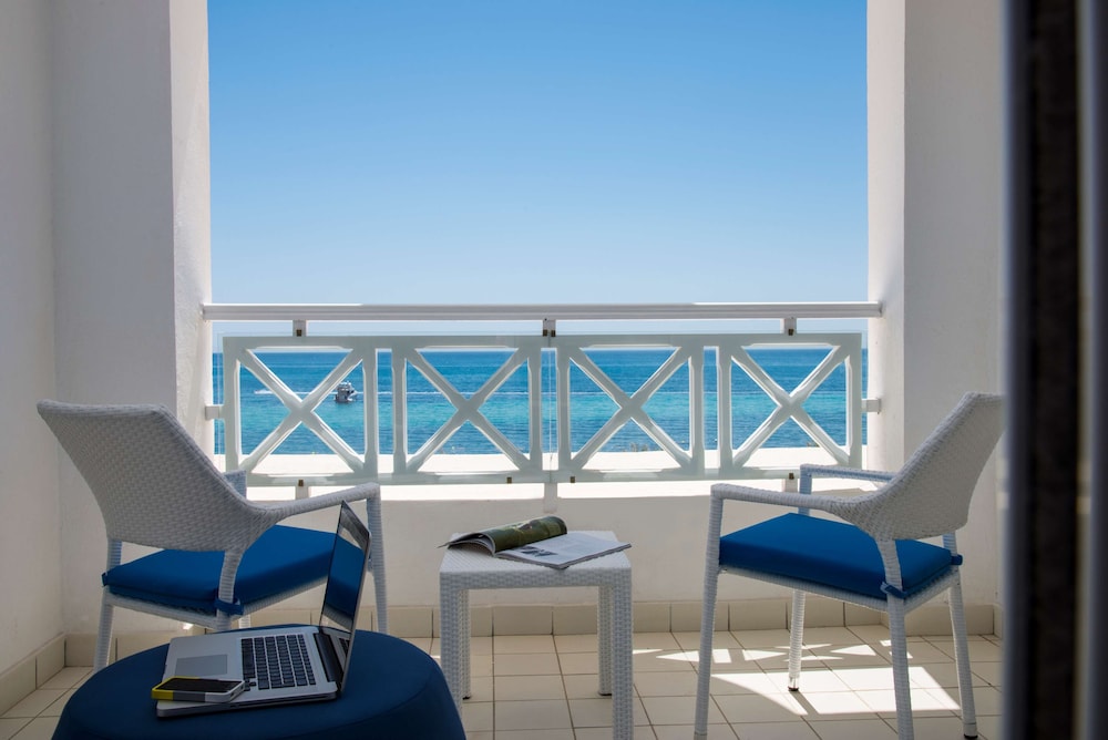 Radisson Blu Resort and Thalasso Hammamet 37/41