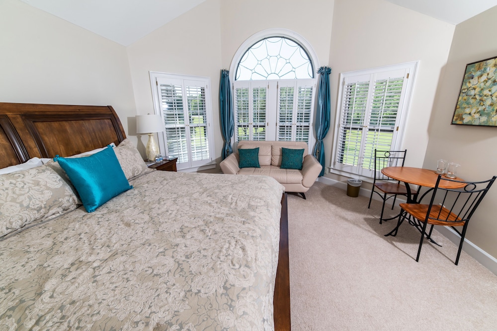 Pleasanton Courtyard Bed and Breakfast 24/49