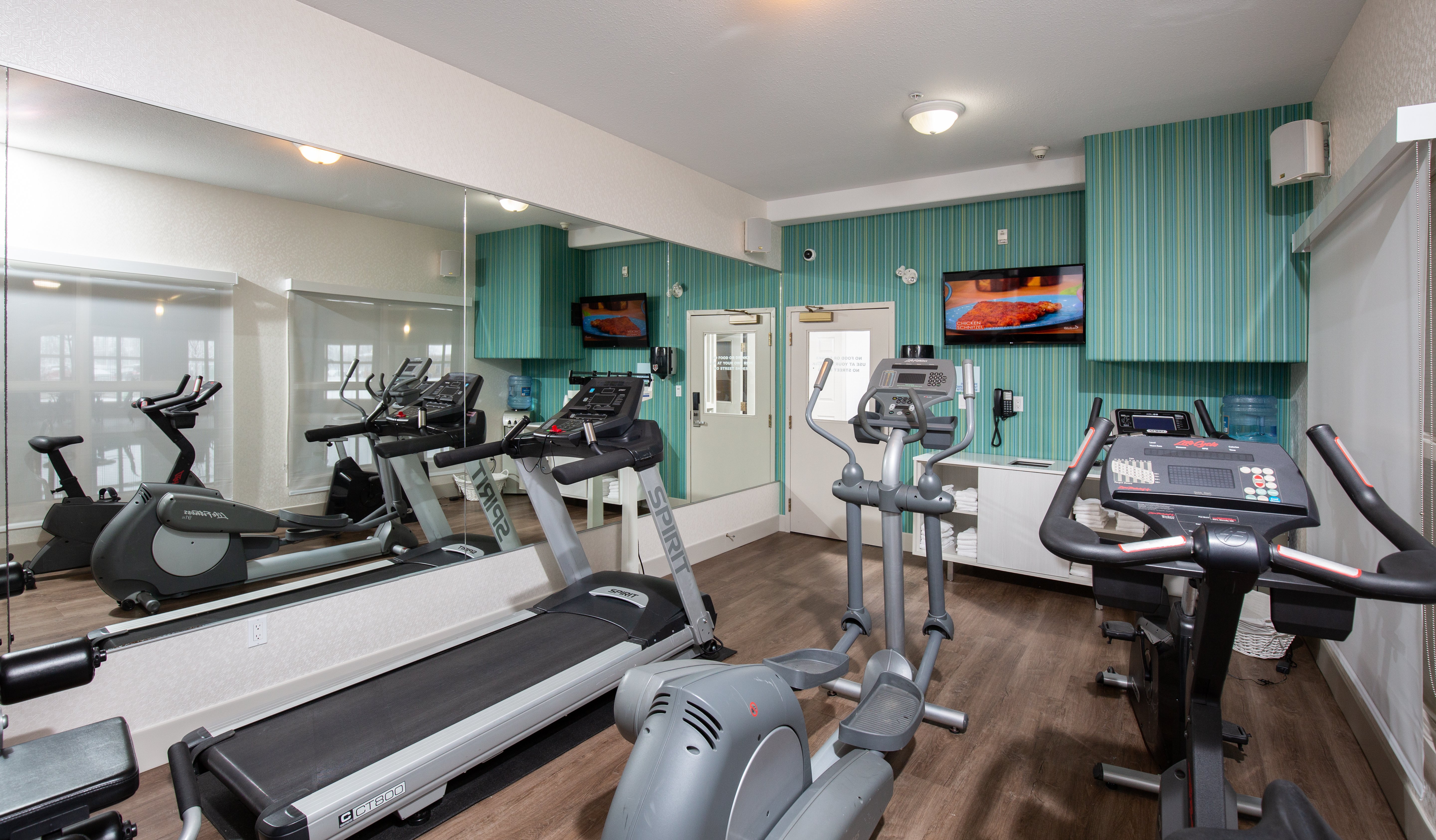 Holiday Inn Express Grande Prairie 41/66