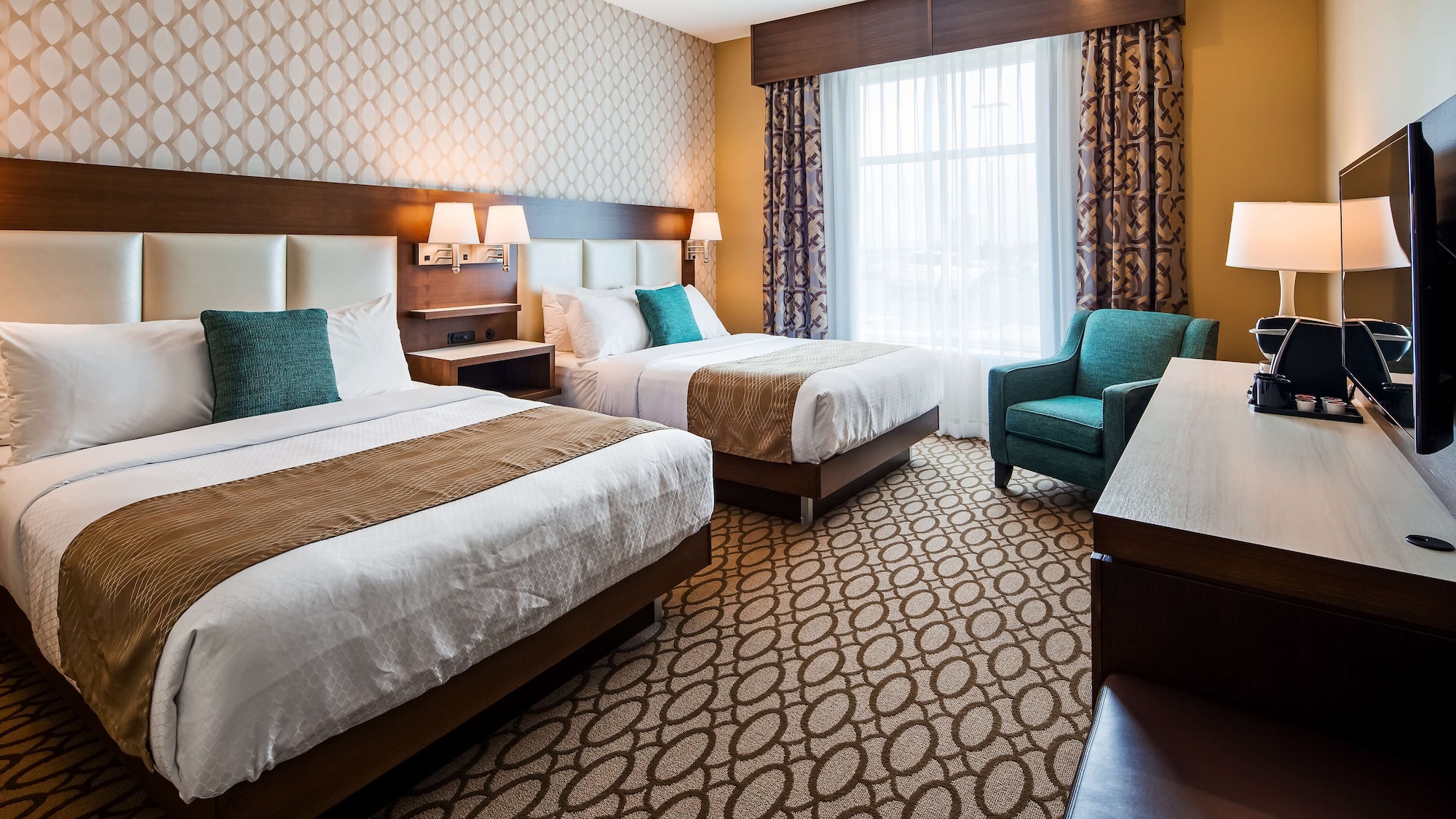 غرفة قياسية بسريرين كوين، Best Western Plus St. John s Airport Hotel and Suites 4/10