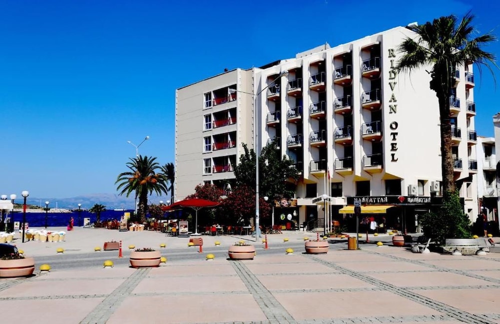 Ridvan Hotel 58/69