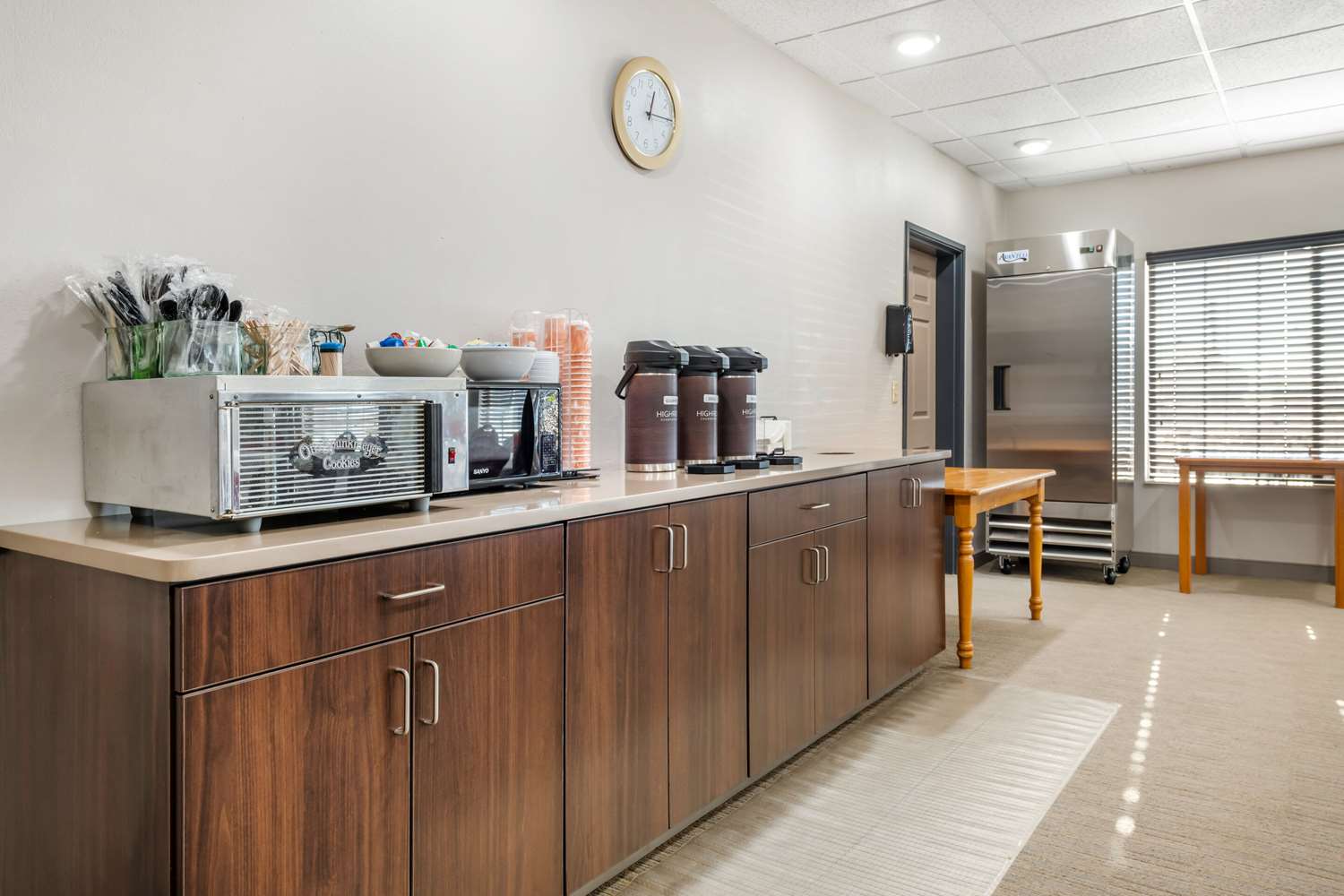 Country Inn & Suites by Radisson, Watertown, SD 6/21