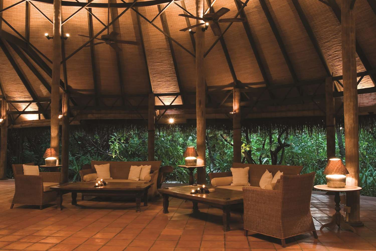 Coco Palm Dhuni Kolhu 28/56