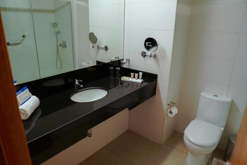 Hotel Parada Linares 47/50