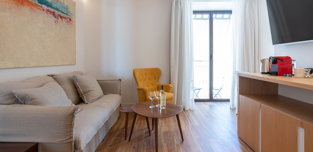 Ynaira Hotel and Spa 39/47